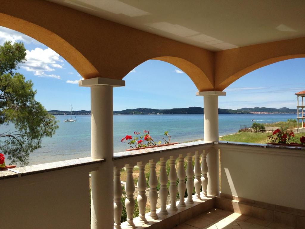 Villa Kaya Sukošan Oda fotoğraf